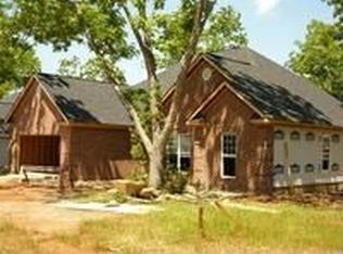 109 Limestone Trl, Centerville, GA 31028