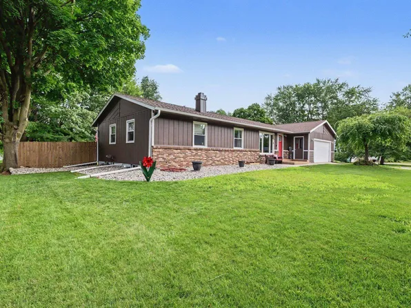 3101 E Frederick St, Midland, MI 48640