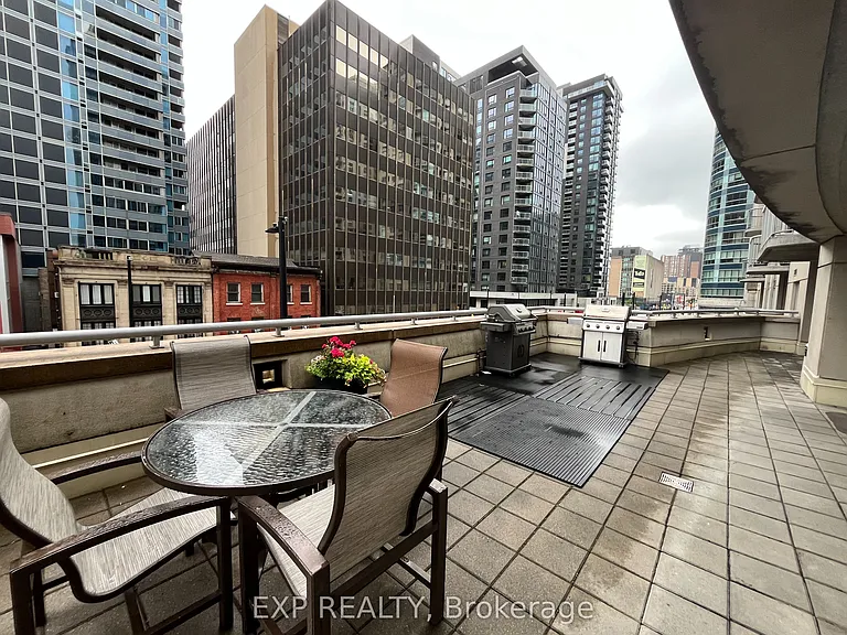 200 Rideau St #1002 — Photo 27