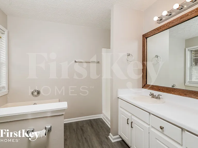 213 Whistleville Ct — Photo 8