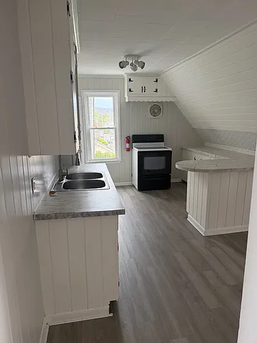 100 Nanticoke Ave #4 Photo 1