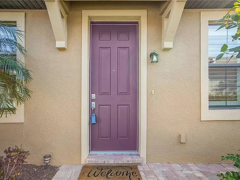 7674 Jacaranda Ln — Photo 20