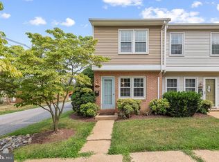 812 Mews Ln, Frederick, MD 21701