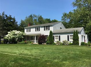 36 Sunset Hill Dr, Branford, CT 06405
