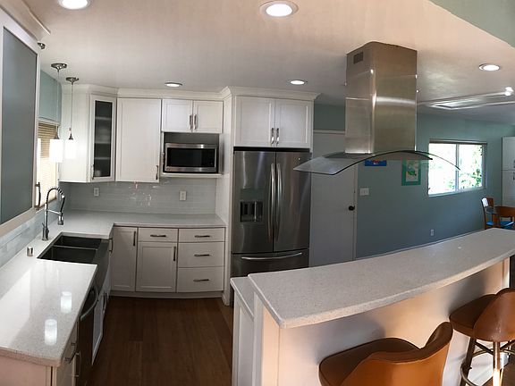 Up Kitchen