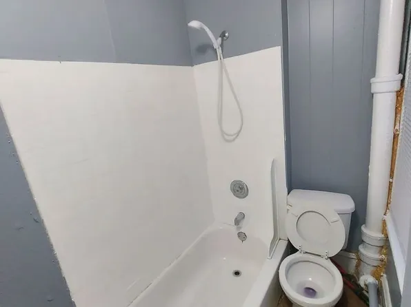42 Grant St, Trenton, NJ 08609