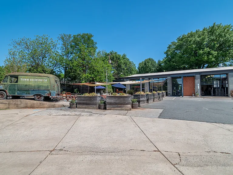 444 Walnut Ave #A — Photo 16