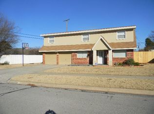 8704 S Country Club Dr, Oklahoma City, OK 73159