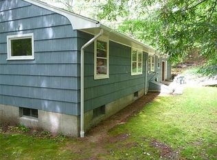 43 Leland Rd, Northbridge, MA 01534