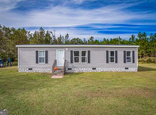 1084 Ira Crews Rd, Folkston, GA 31537