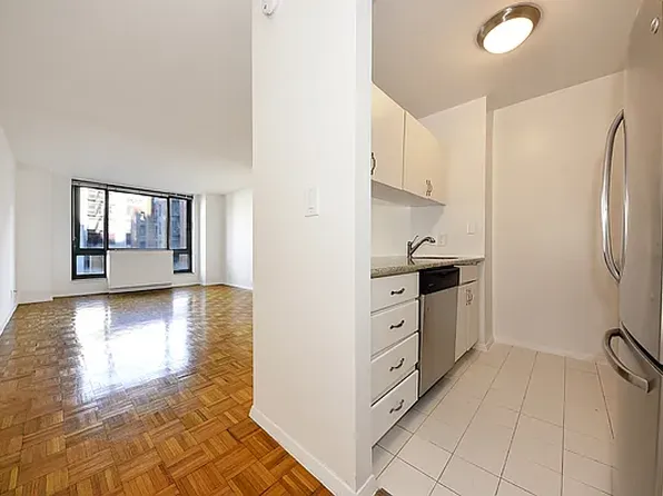 1 Irving Place image 8 of 15