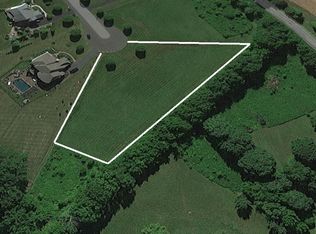 60 School House Ln, Williams Township, PA 18042