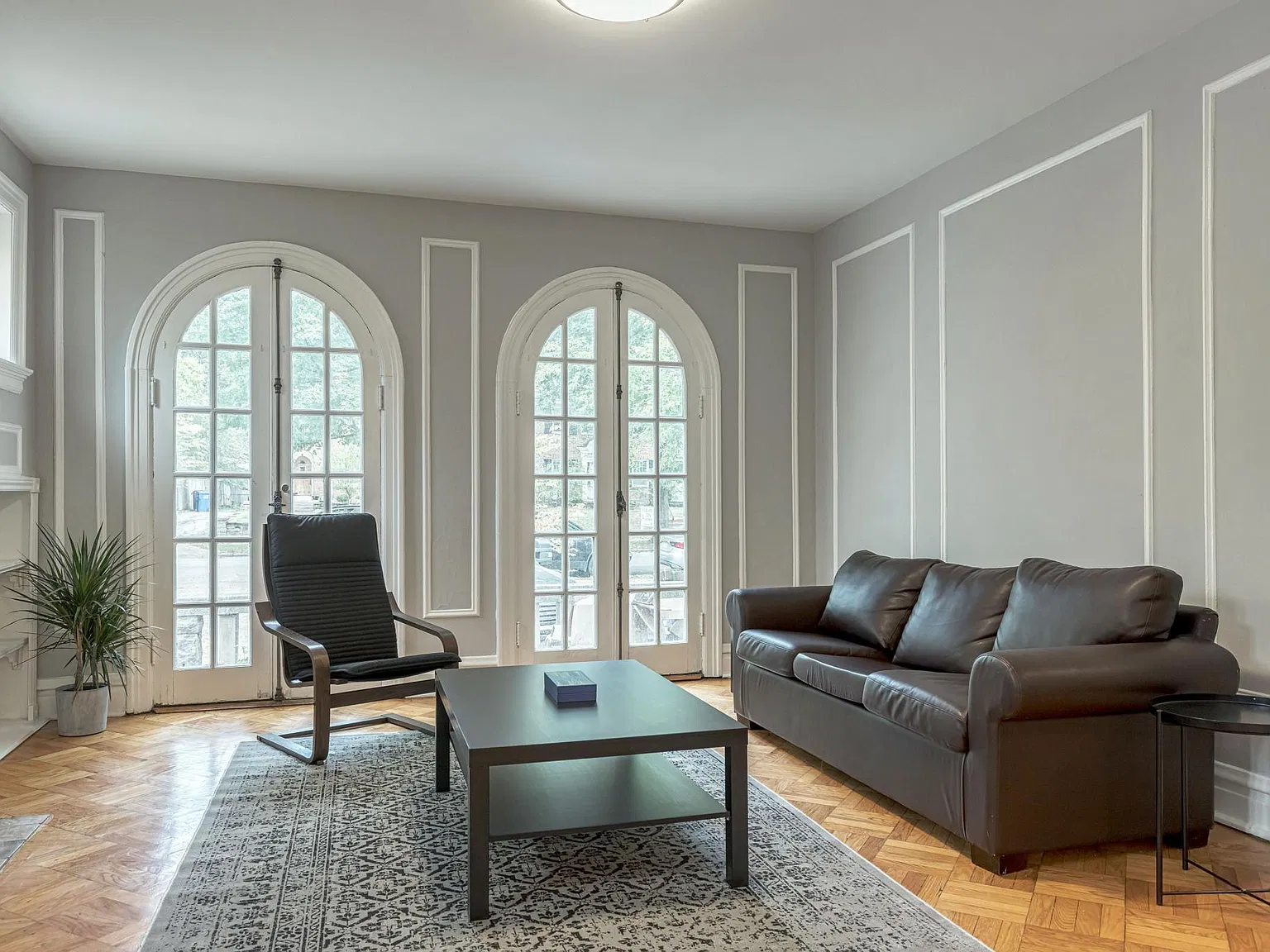 3 bed, 1586 sqft, $4,395 — Photo 3