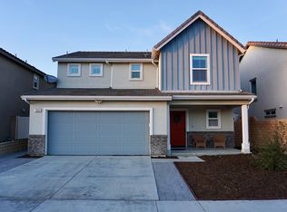 368 Autumn Path Ln, Santa Paula, CA 93060