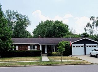 211 13th Ave, Baraboo, WI 53913