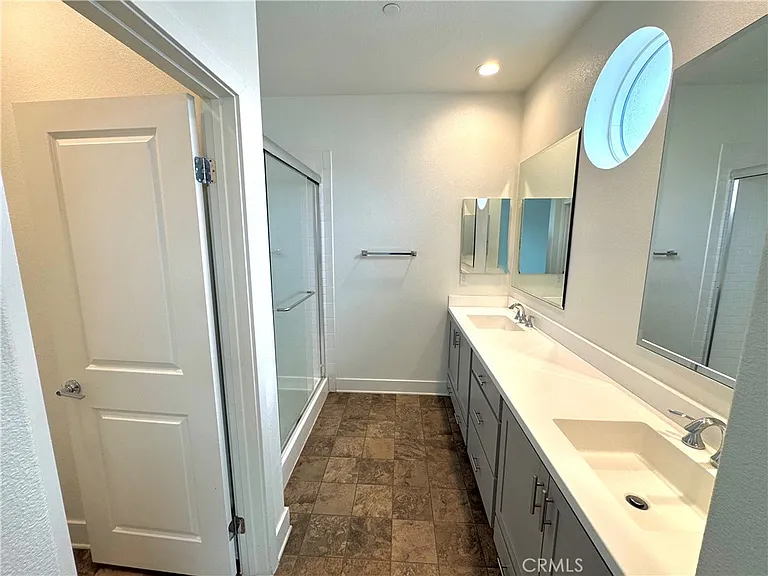15936 Ellington Way — Photo 35