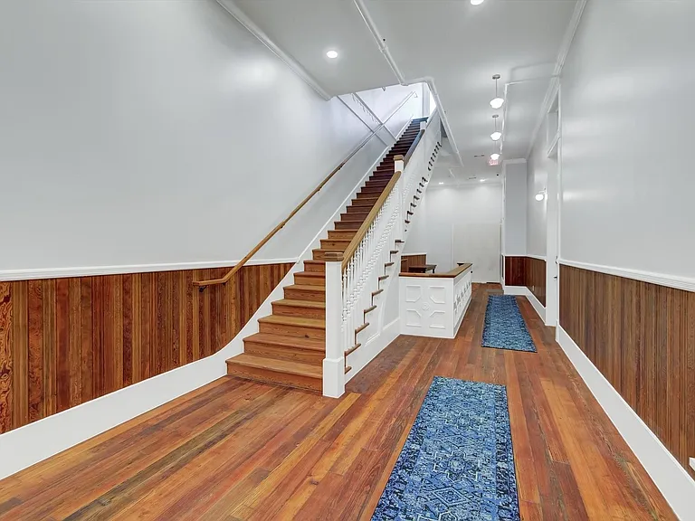 2206 Strand St #302 — Photo 19