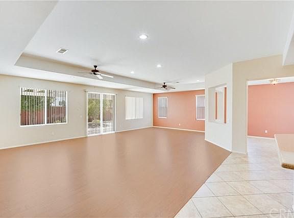 5th image of 8297 Parry Dr