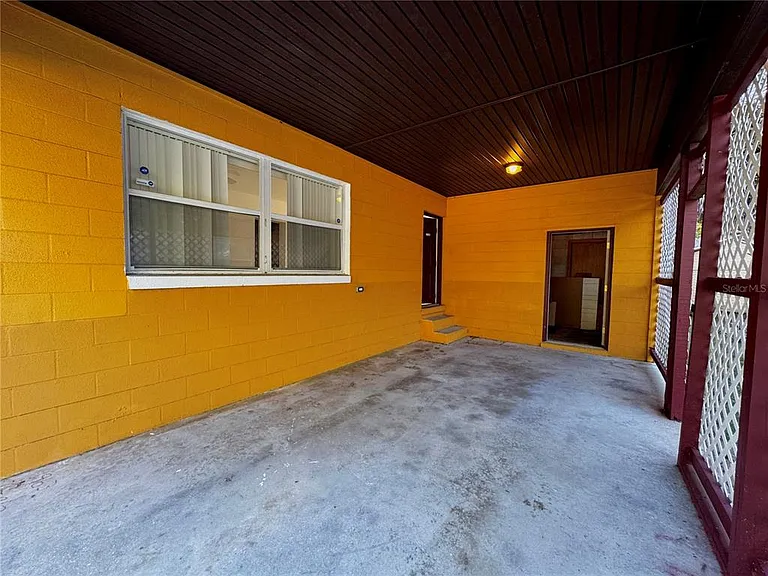 612 Kensington St — Photo 16