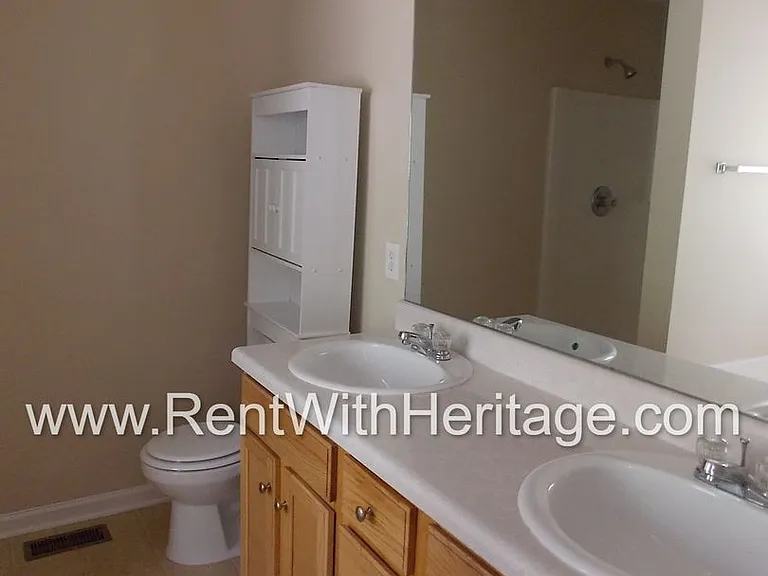 6392 Harvester Cir — Photo 13