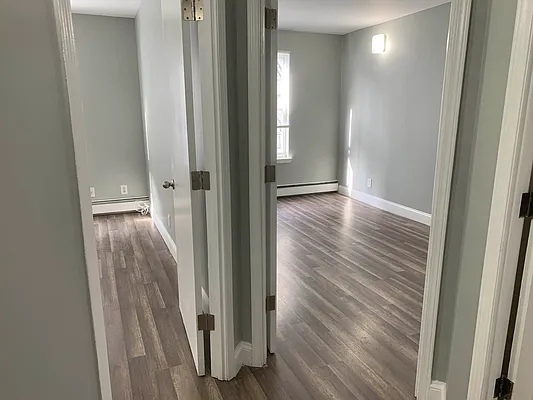 Entry / hallway, photo 1