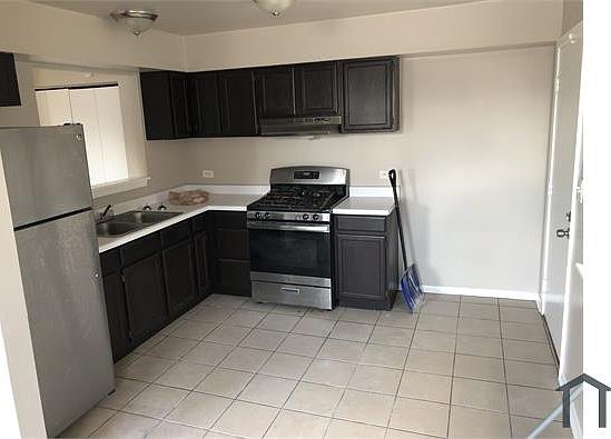 1st image of 3527 W Van Buren St #2