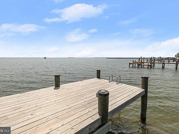 4th image of 122 Queen Anne Rd