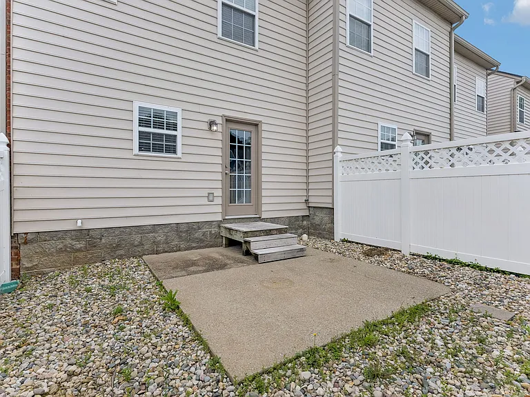 7855 Heaton Way — Photo 27