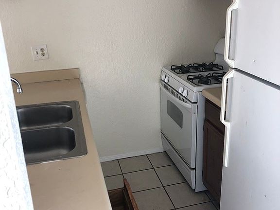 4th image of 5520 Oakbriar Cir APT C