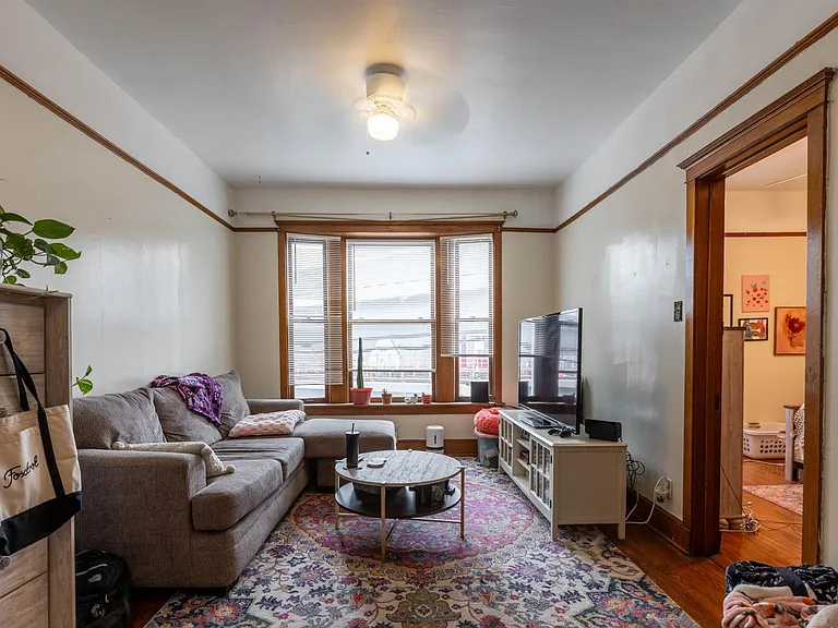 3328 N Clark St #3 — Photo 3