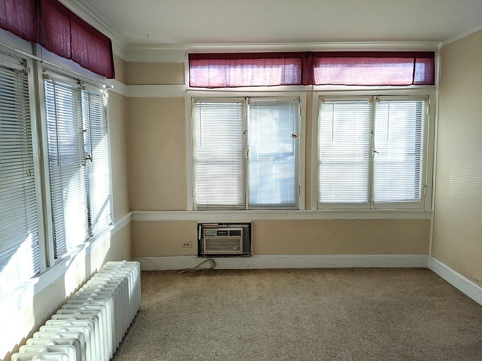 1st image of 1453 Ridge Ave APT 1B