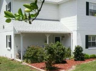 304 Lewis Rd, Lithia, FL 33547