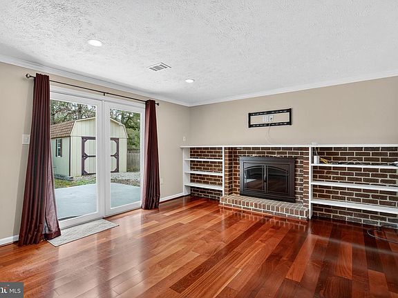 4th image of 2769 Pinewood Dr