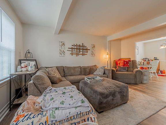 5th image of 214 Huntington Ln