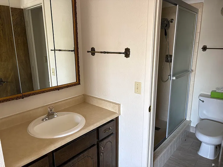 2155 S 14th Ave — Photo 23