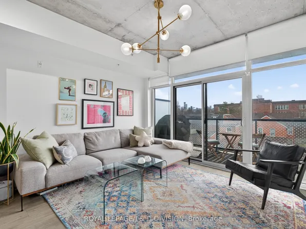 109 Ossington Ave Unit 322, Toronto, ON M6J 0G1