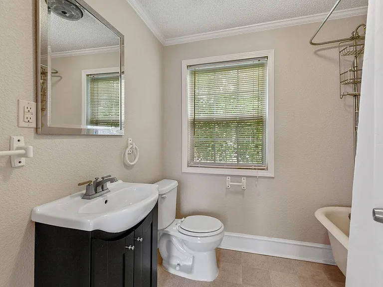 Studio Bathroom