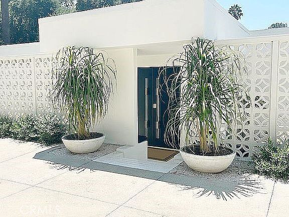 2nd image of 1030 San Rafael Ln