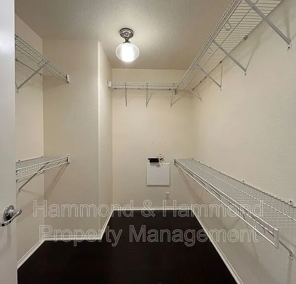 3806 Cayman Ct — Photo 11