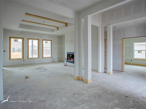 5th image of 333 Blue Lake Dr