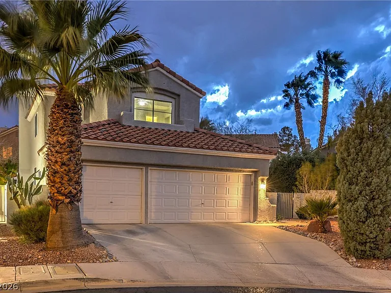9785 Trail Rider Dr — Photo 2