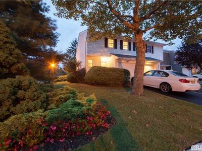 77 Woodlake Dr W, Woodbury, NY, 11797