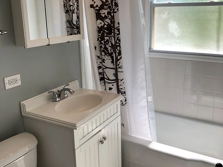 148 S Cedar St — Photo 9