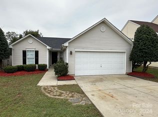 1004 Meadowbrook Ln SW, Concord, NC 28027