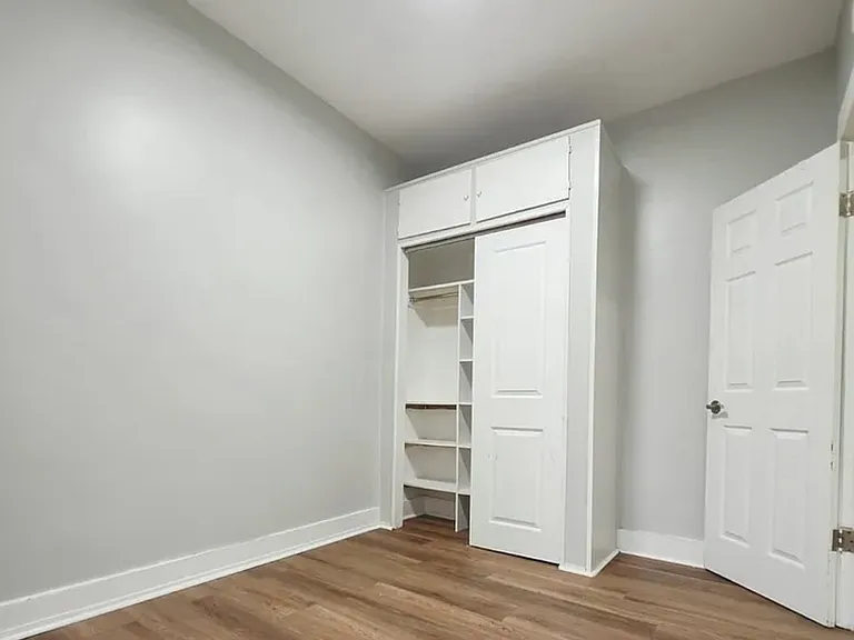 84 Winfield Ave — Photo 4