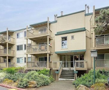381 Half Moon Ln APT 209, Daly City, CA, 94015