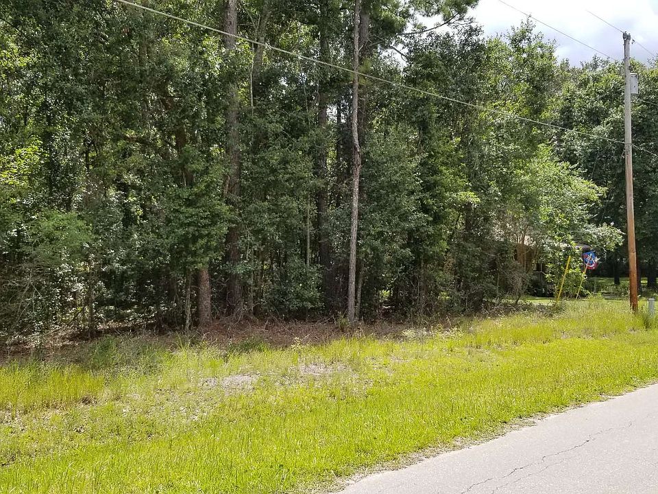 1st image of 204 SW Bambi Ln