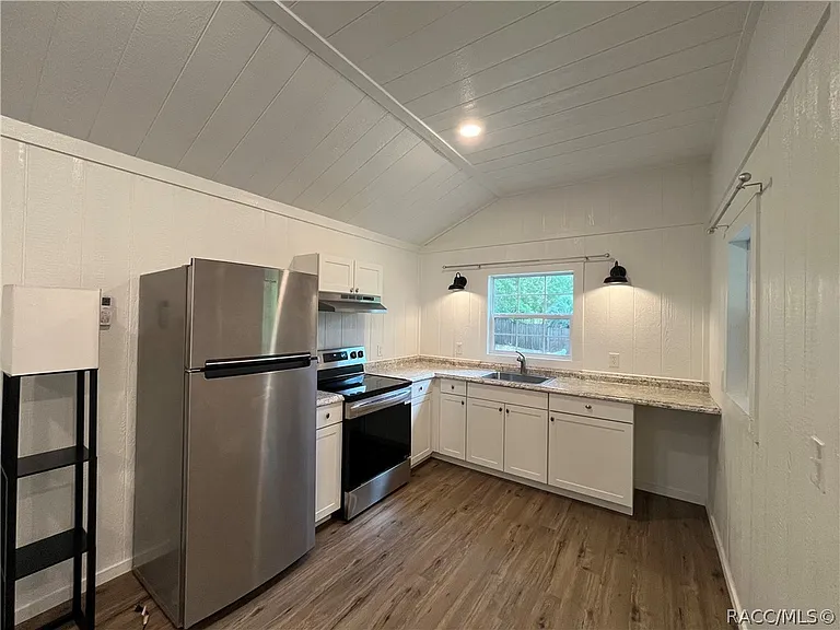 3129 N Page Ave #N — Photo 12