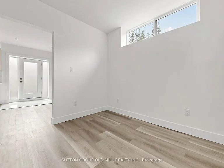 1925 Lawrence Ave W #1 — Photo 18