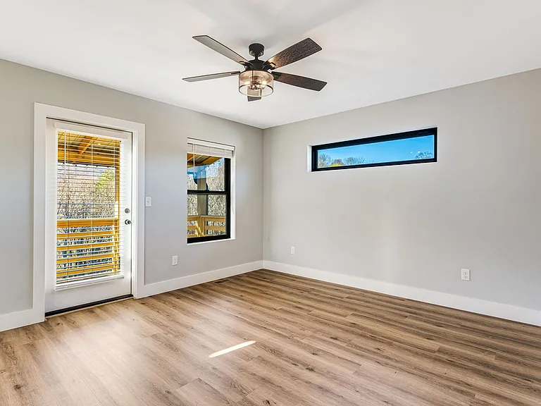 613 Salem Heights Ln — Photo 11